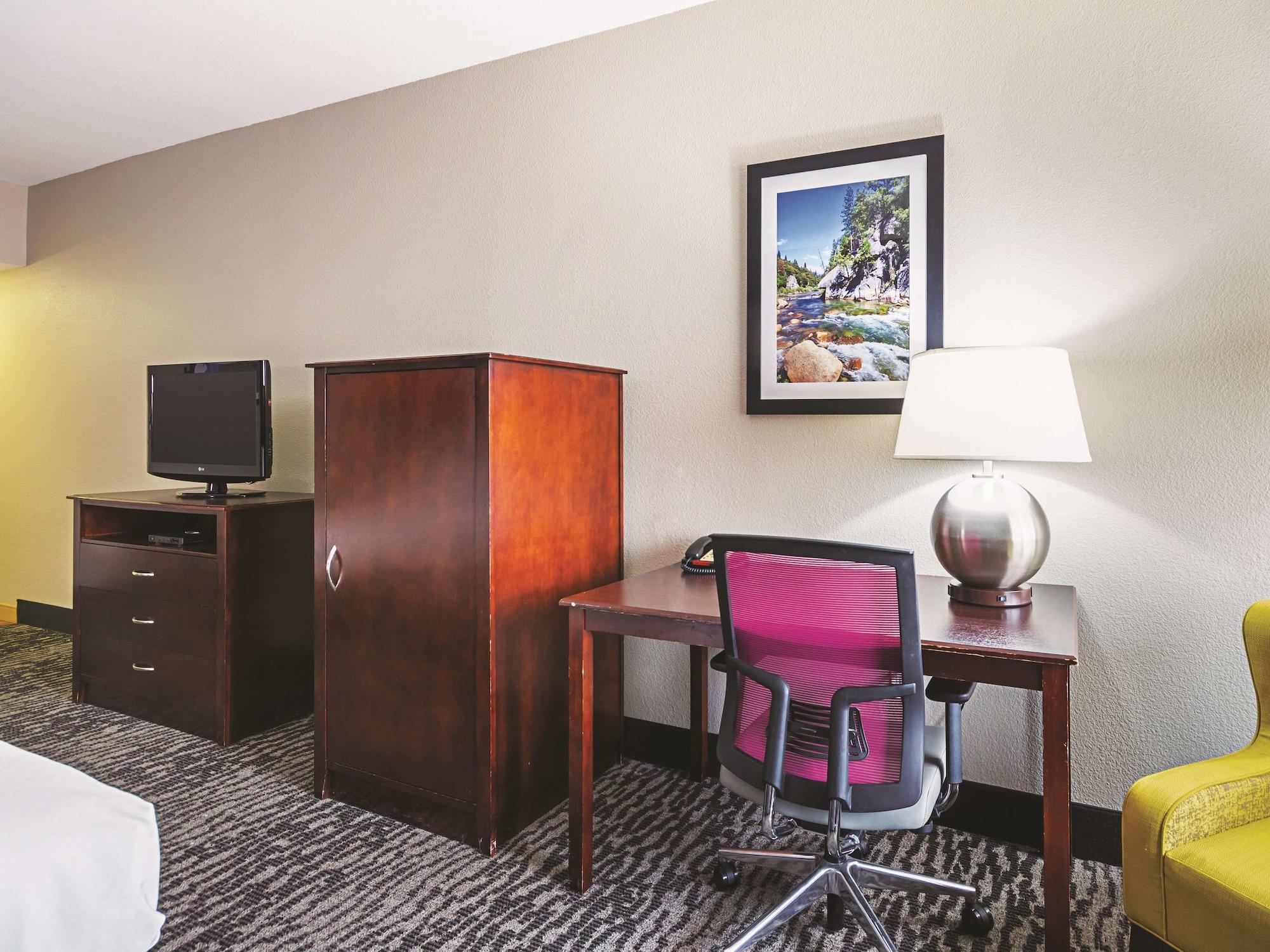 Hotel La Quinta By Wyndham Fresno Northwest Exterior foto